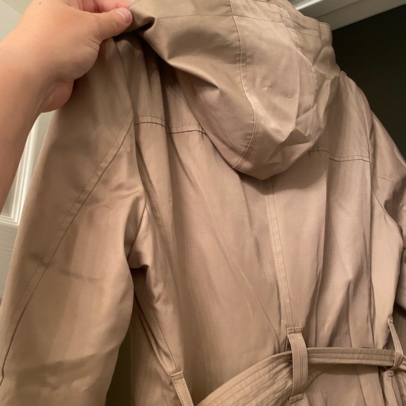 London Fog Trench Coat - Picture 3 of 3